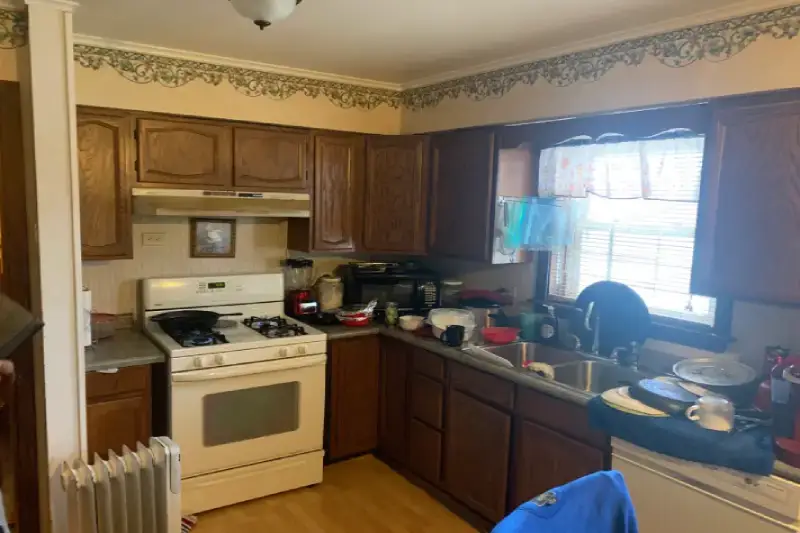 Before Photo - Ronnie's House